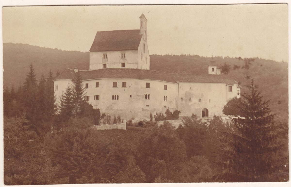 Grad Pišece leta 1928